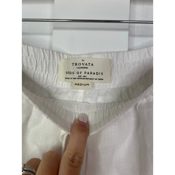 NEW Birds of Paradis by Trovata Dora White Shorts with Ric Rac Size: Medium - Picture 4 of 7